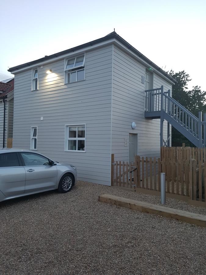 The Dog And Duck Suffolk Apartment Удбридж Екстериор снимка